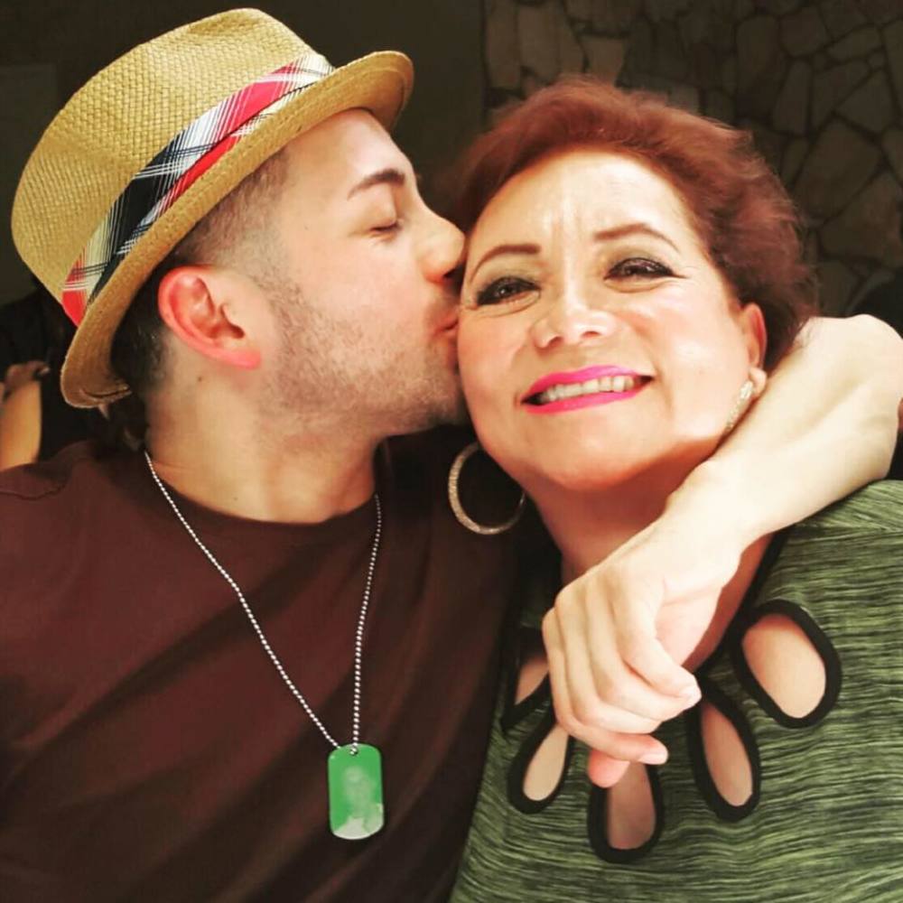 Meet your Posher, Rene